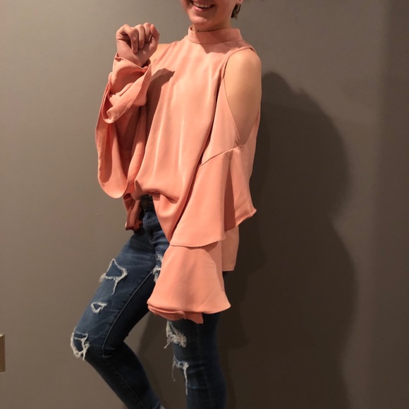 Mustard Seed Tops - Brand new cold shoulder